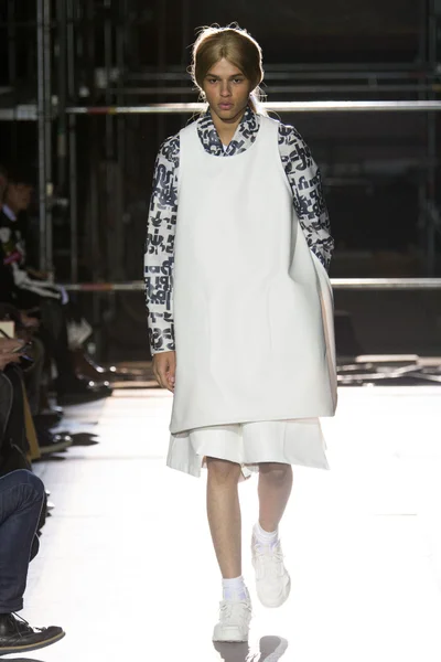 Look 20